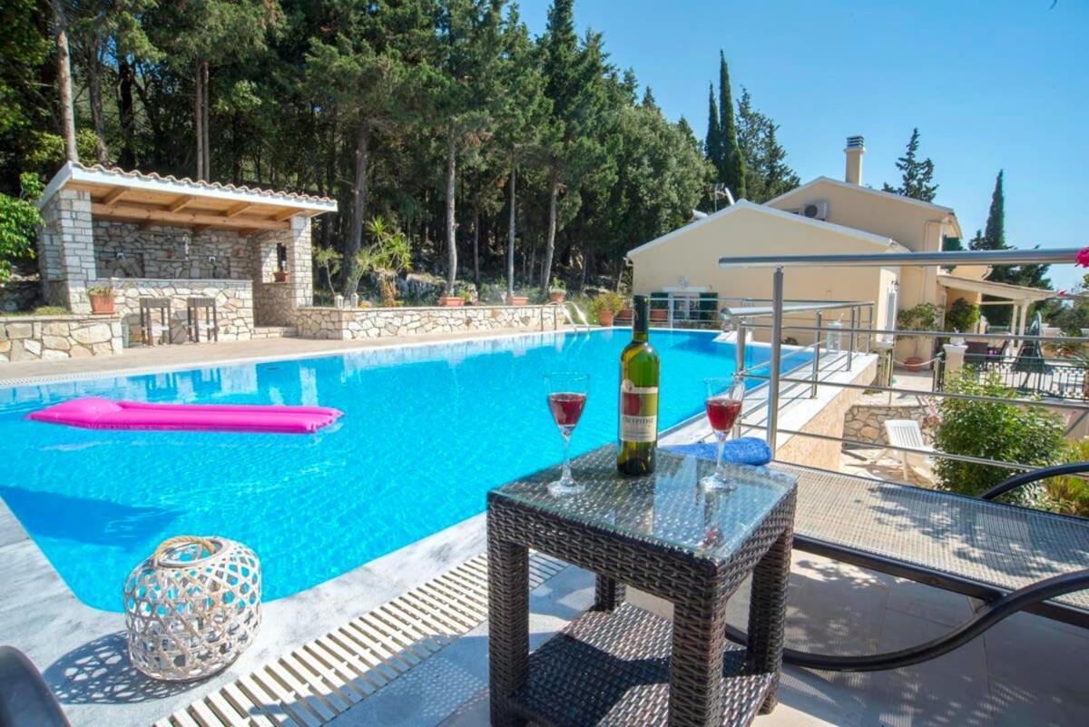 Paxoi Serene Oasis - Mylos Mediterranean Charm