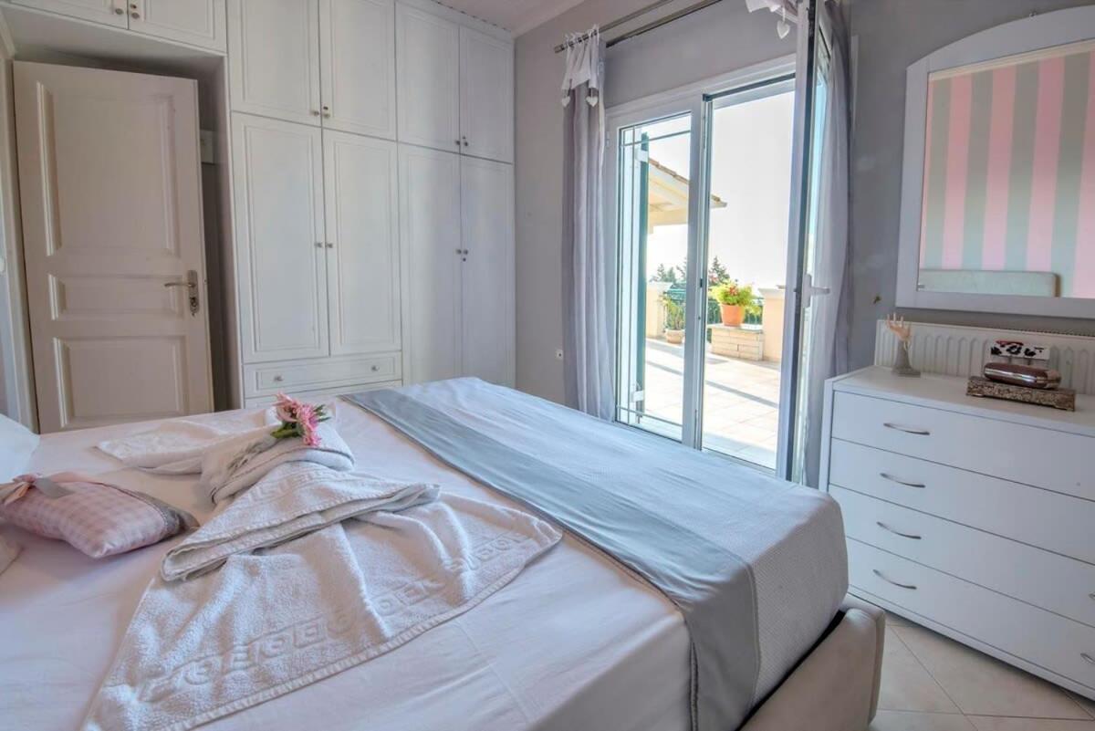 Villa Paxoi Serene Oasis - Mylos Mediterranean Charm Arvanitakeika