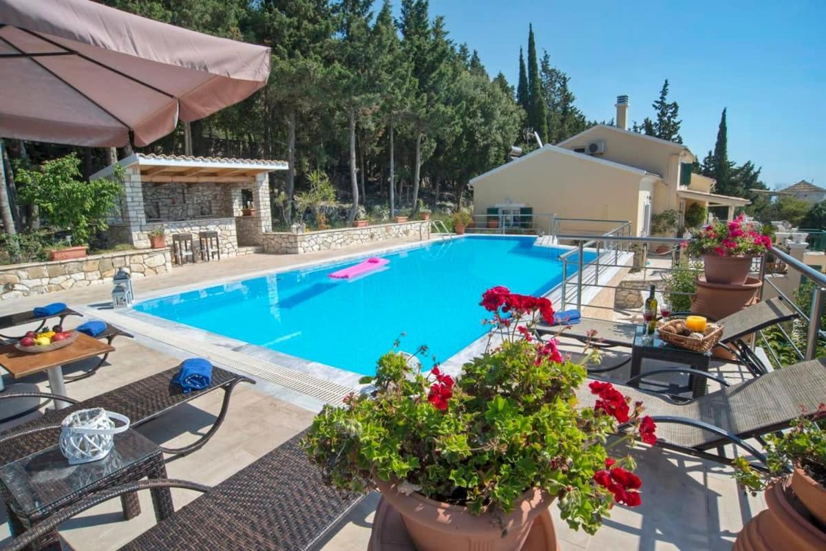 Paxoi Serene Oasis - Mylos Mediterranean Charm Villa Arvanitakeika